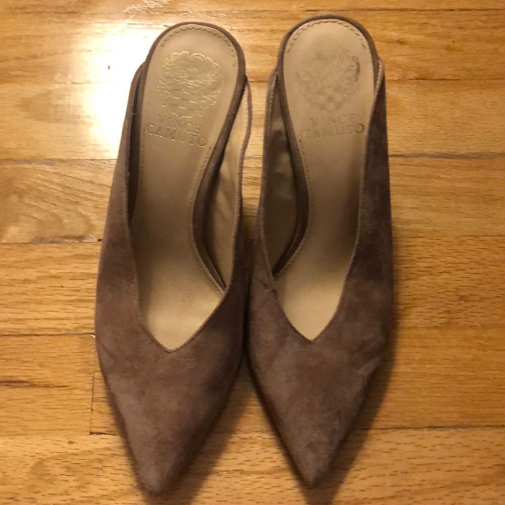 Vince Camuto mules 3in heels